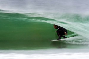 Tom Curren surfing